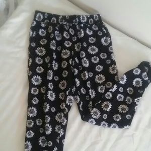 Capri pants